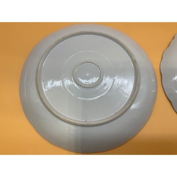 Rose Pattern Snack Plates Set of 2 7.5" Gold Trim Scalloped Edge Vintage - Picture 6 of 7